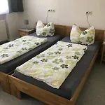 Hostel Gaestehaus Sandra