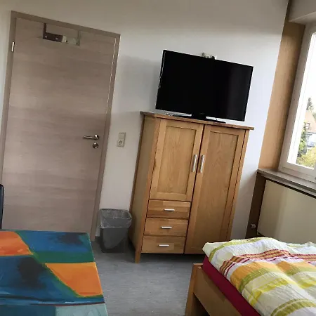 Hostel Gaestehaus Sandra *