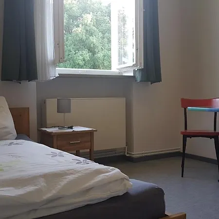 Hostel Gaestehaus Sandra *