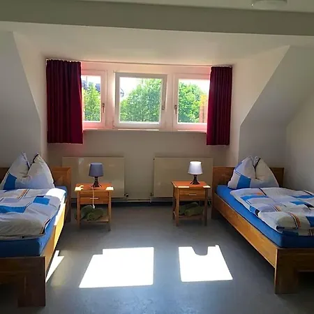 Хостел Gaestehaus Sandra Зульцбах-Розенберг